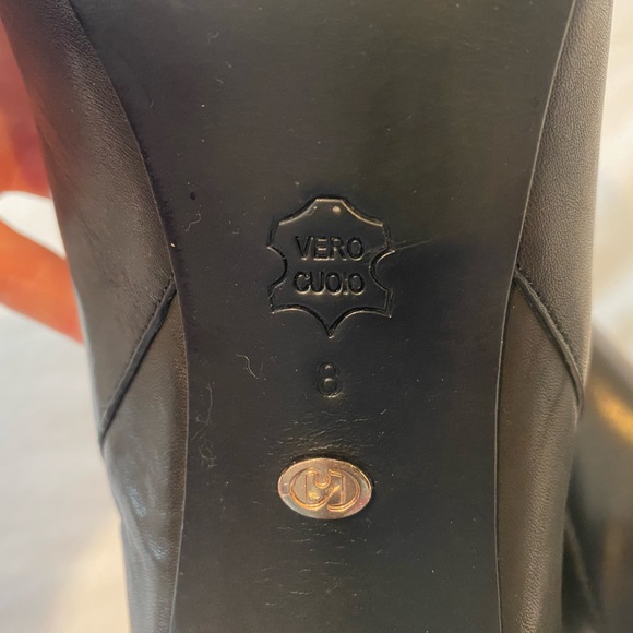 Charles David Leather Ankle Boots - Picture 5 of 6